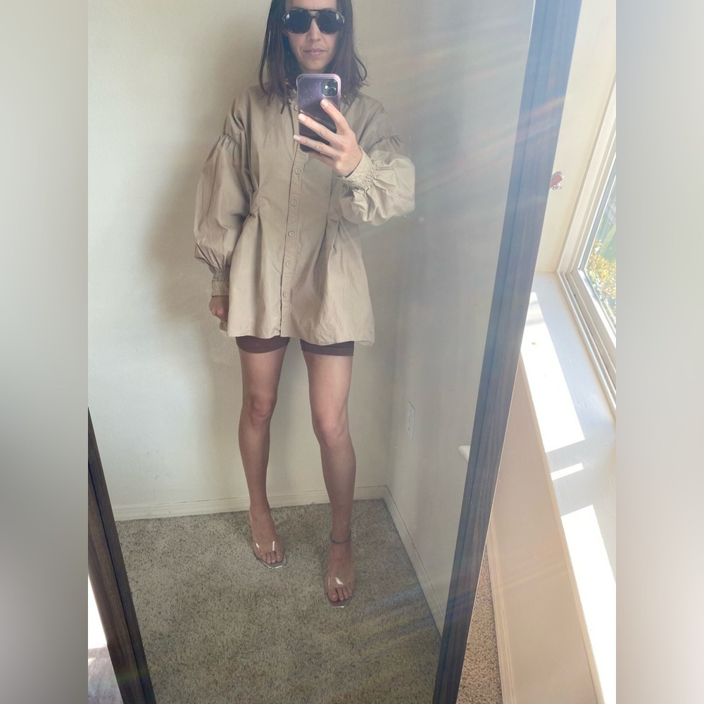 Moussy Women’s Button Down Balloon Sleeve Blouse Beige Size 1 Oversized Tunic